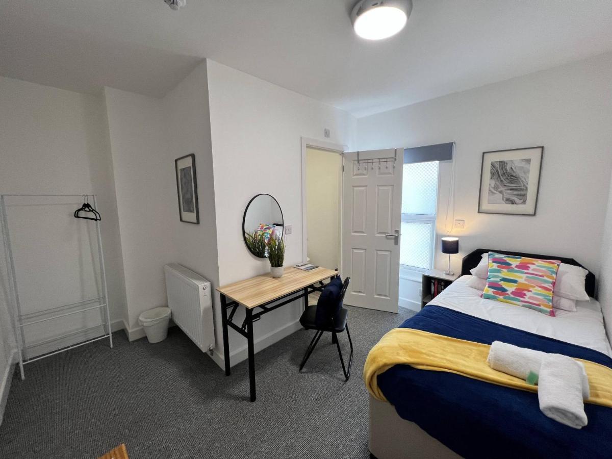 Stay - The Wellington Burton On Trent Eksteriør bilde